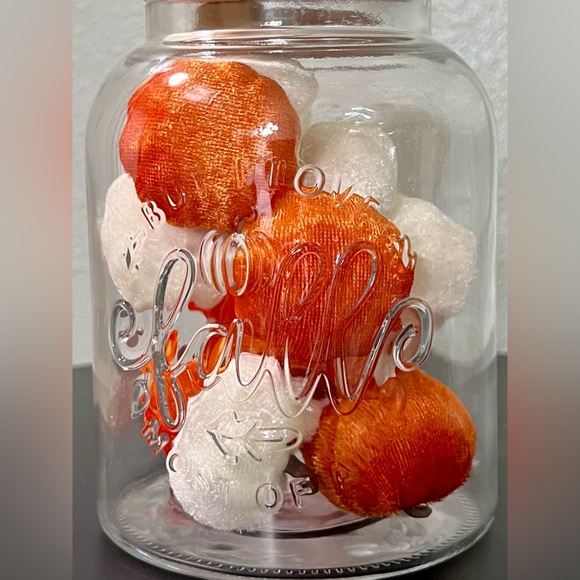 NWT Fall Decor Glass Jar with Orange and White Felt Pumpkins 1.2L Holiday - Picture 2 of 11